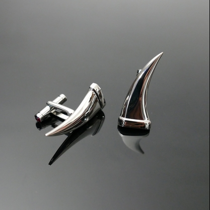 Cufflinks - Sabretooth