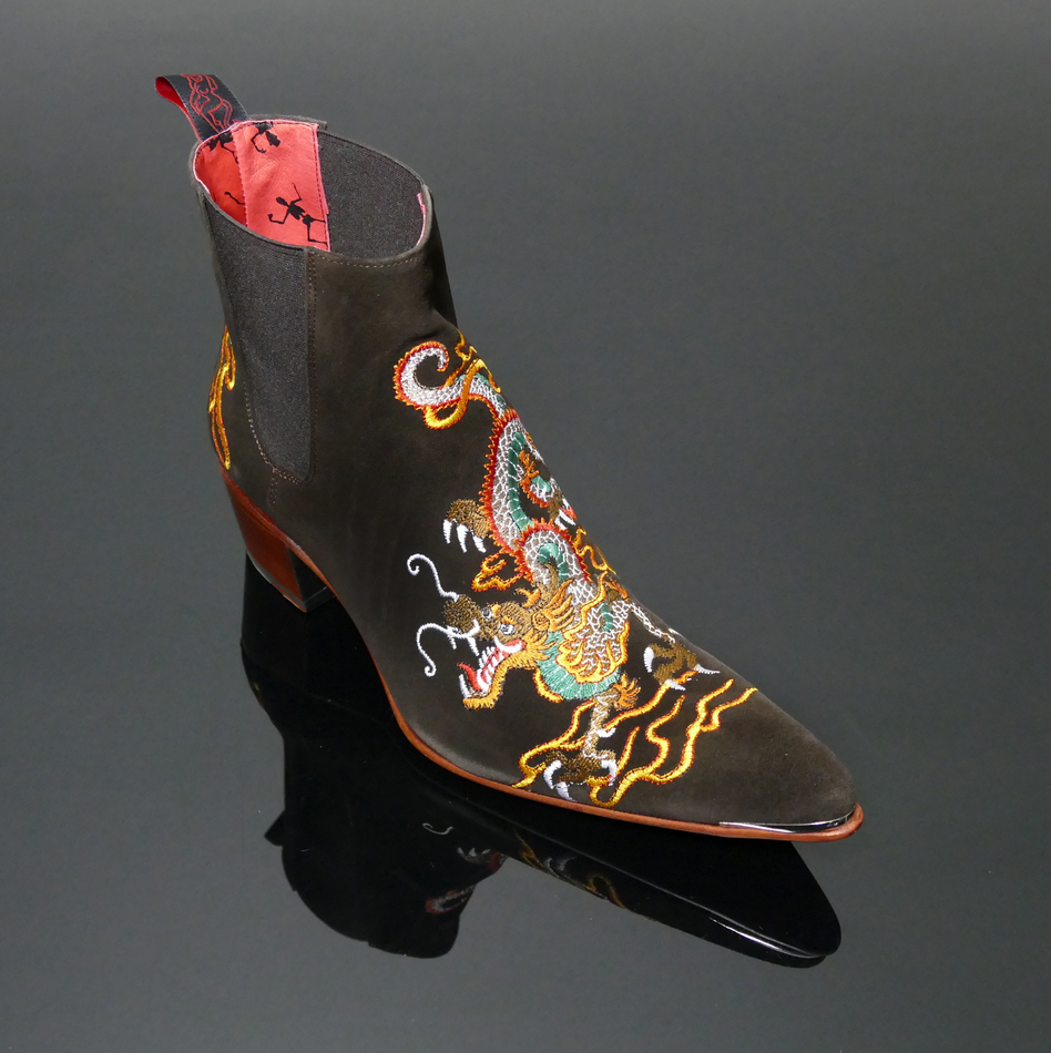 Gucci hot sale boots dragon