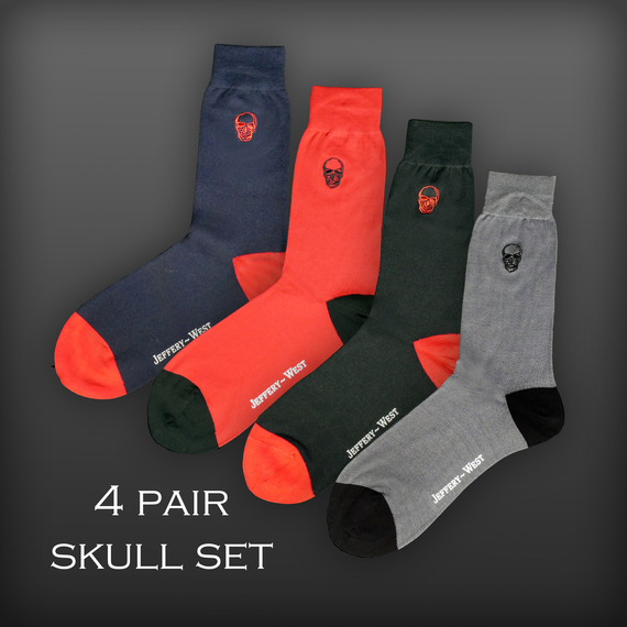 Skull socks set of 4